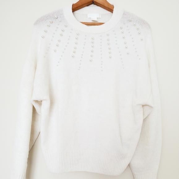 H&M white cowl neck sweater with pearls - Picture 5 of 8